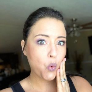 Meet your Posher, Monica